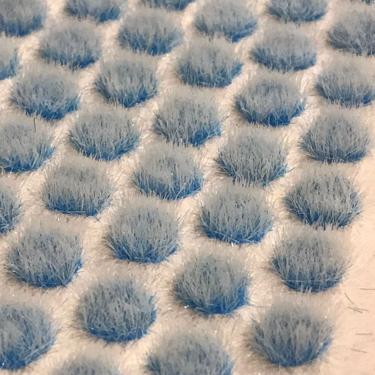 Matojos de hierba - 66 tufts de 8 mm - color Azul Alien