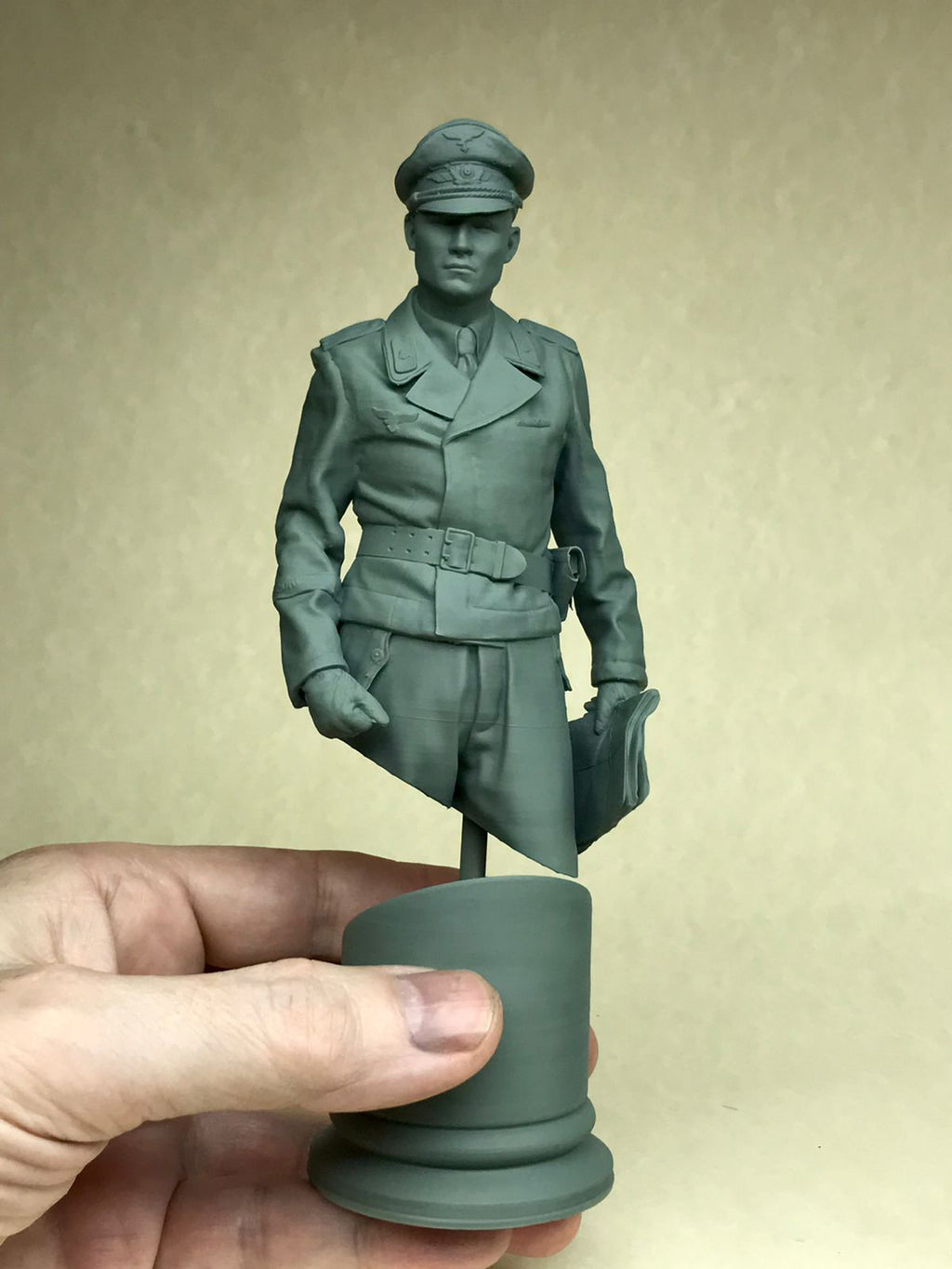 Bustos - PANZERKOMMANDANT