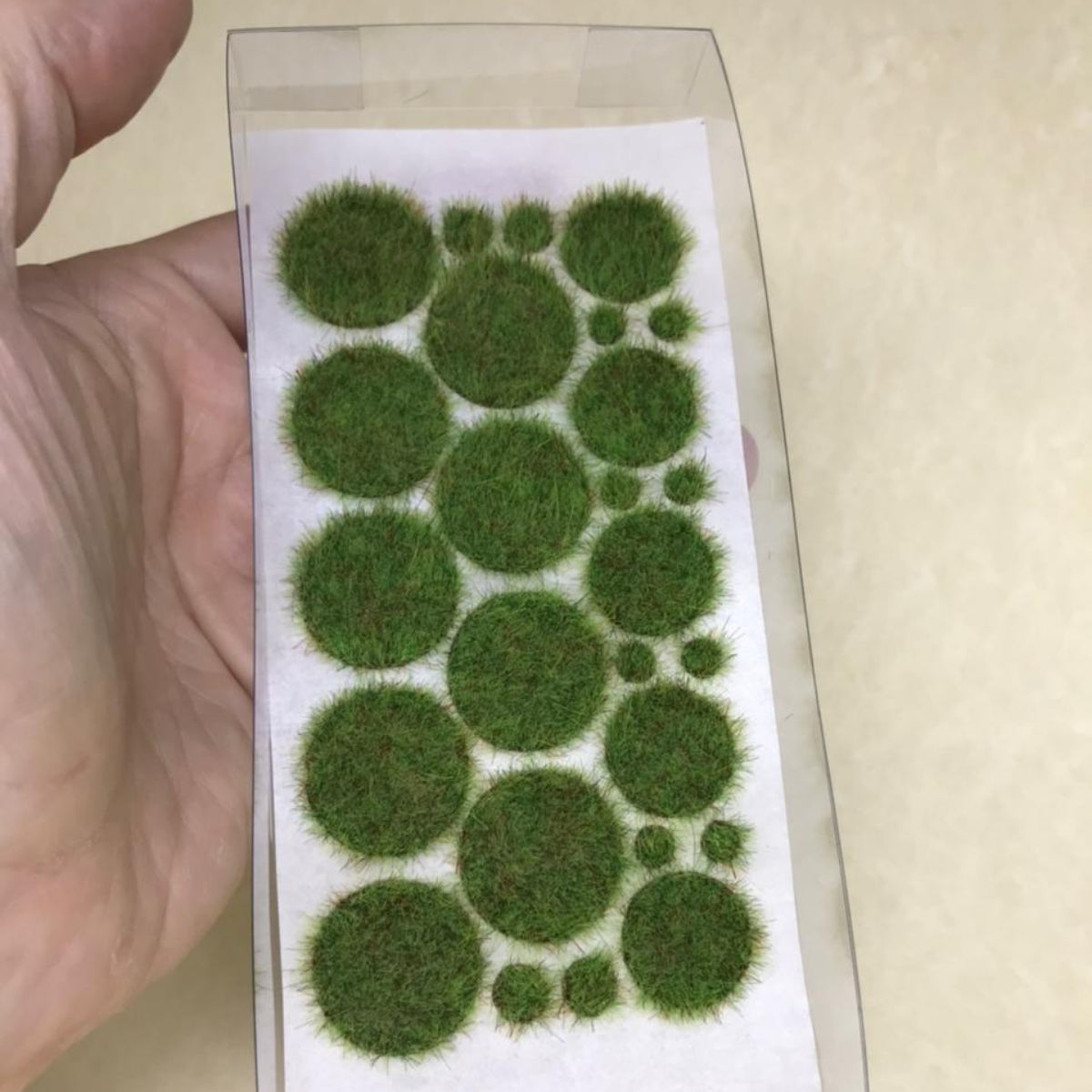 Matojos de hierba - parches verdes de 25 mm