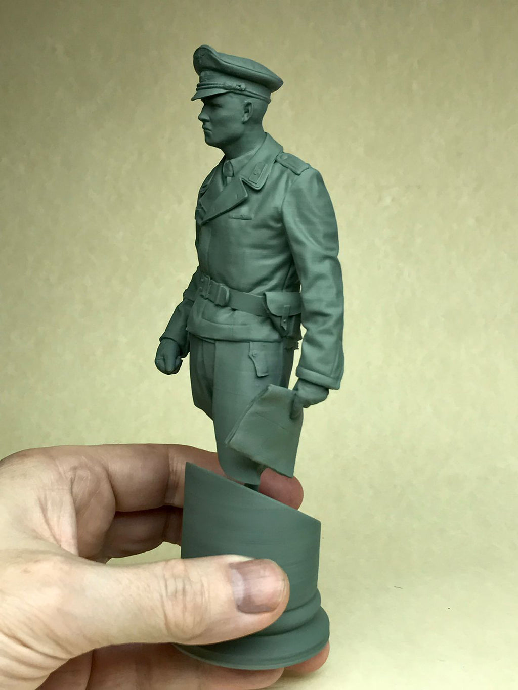 Bustos - PANZERKOMMANDANT