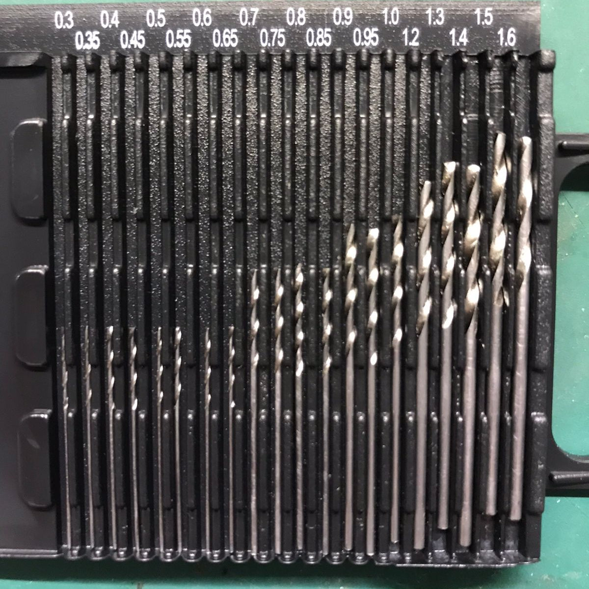 SET DE BROCAS EN MINIATURA